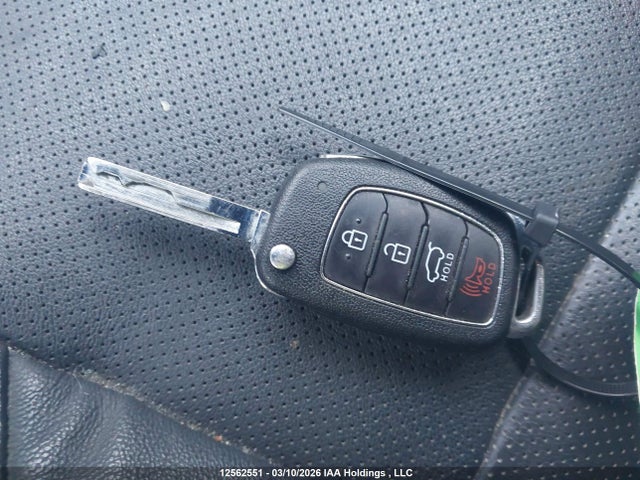 5XYZUDLB0HG415762 Hyundai Santa Fe