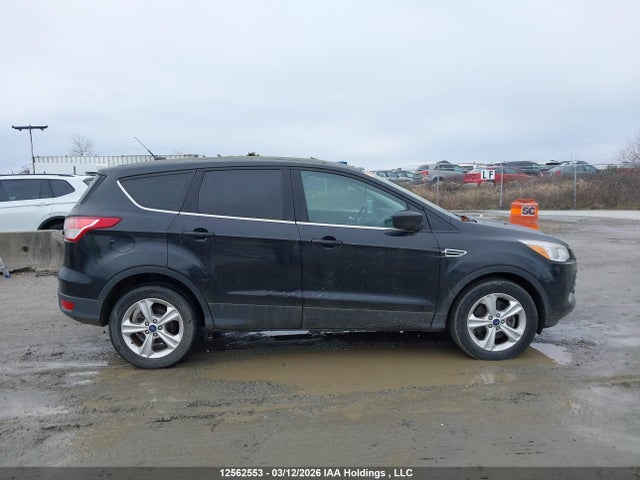 12562553 :رقم المزاد ، 1FMCU9GX7FUC08124 vin ، 2015 Ford Escape Se مزاد بيع