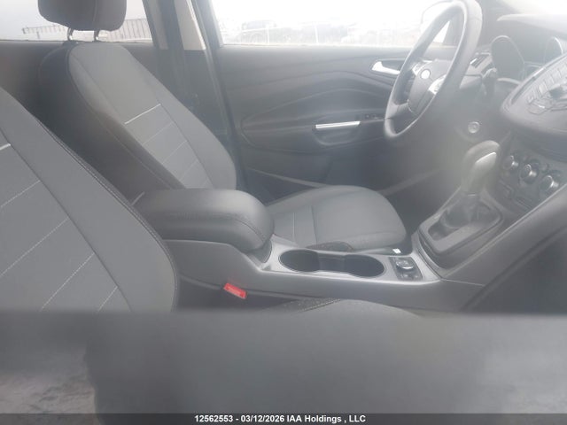 12562553 :رقم المزاد ، 1FMCU9GX7FUC08124 vin ، 2015 Ford Escape Se مزاد بيع