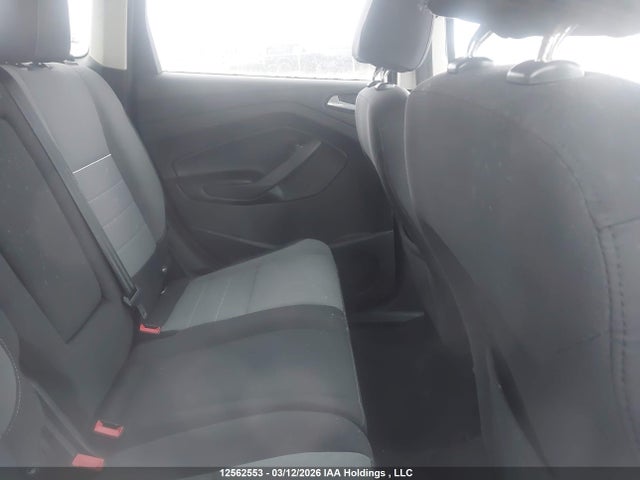 12562553 :رقم المزاد ، 1FMCU9GX7FUC08124 vin ، 2015 Ford Escape Se مزاد بيع