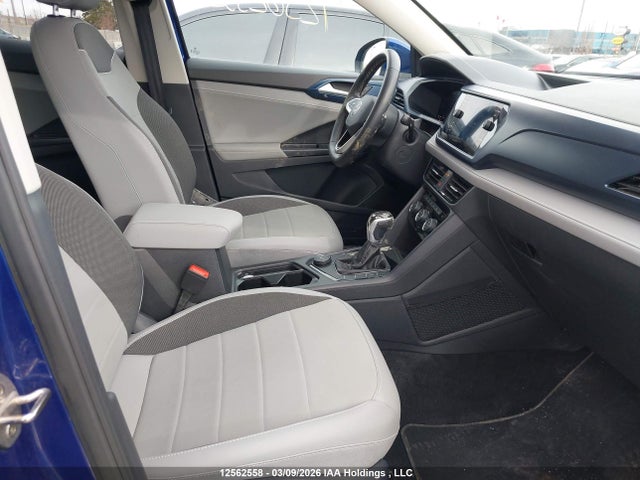 Продажа на аукционе авто 2024 Volkswagen Taos Se, vin: 3VVUX7B20RM095787, номер лота: 12562558