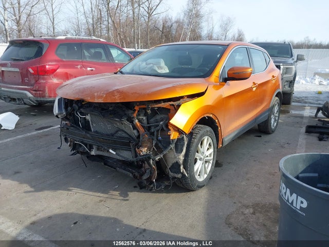 JN1BJ1CR9HW136628 Nissan Qashqai S/sl/sv