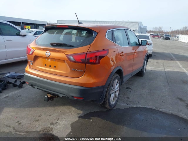JN1BJ1CR9HW136628 Nissan Qashqai S/sl/sv