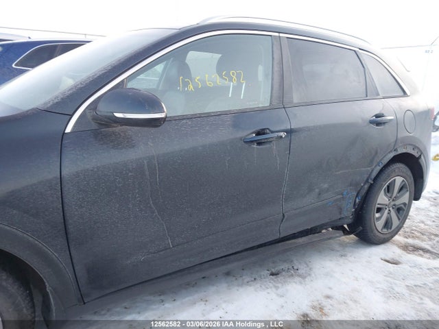 12562582 :رقم المزاد ، KNDCC3LC5J5202025 vin ، 2018 Kia Niro Ex/graphite مزاد بيع