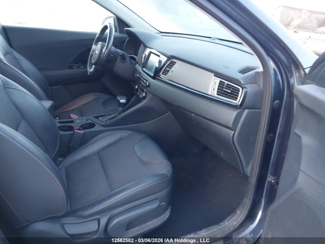 12562582 :رقم المزاد ، KNDCC3LC5J5202025 vin ، 2018 Kia Niro Ex/graphite مزاد بيع