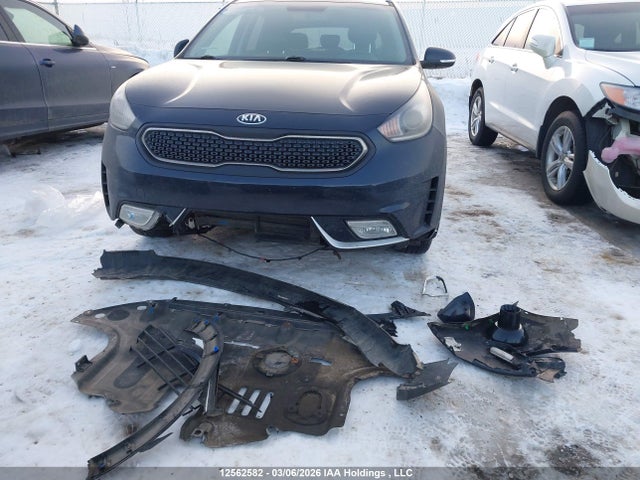 12562582 :رقم المزاد ، KNDCC3LC5J5202025 vin ، 2018 Kia Niro Ex/graphite مزاد بيع