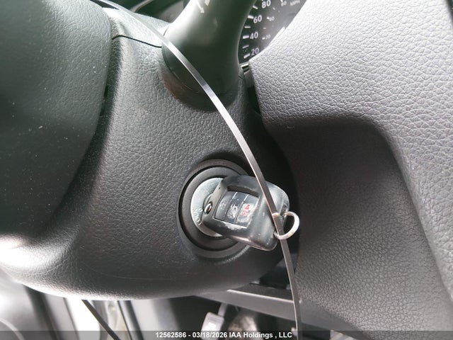 JN1BJ1AW1MW450972 Nissan Qashqai S