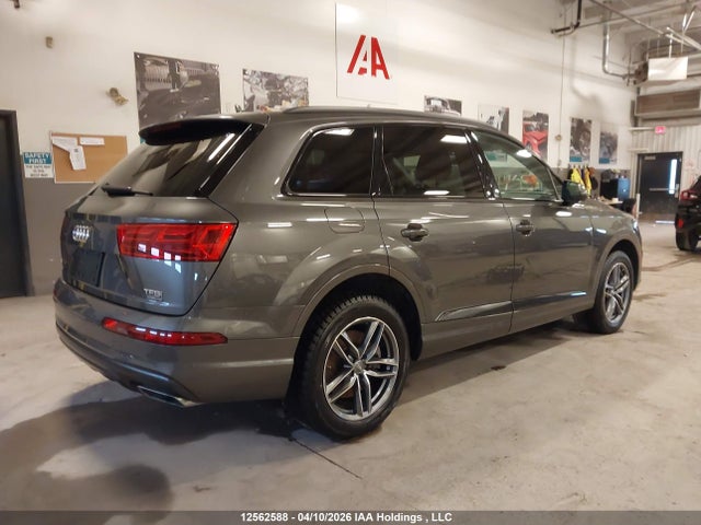 WA1LAAF78JD041596 Audi Q7 Premium Plus