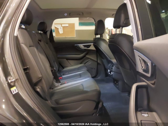 WA1LAAF78JD041596 Audi Q7 Premium Plus