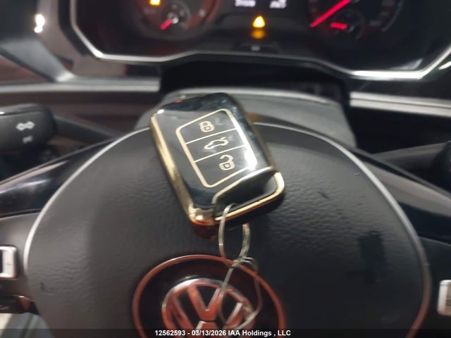 12562593 :رقم المزاد ، 3VWE57BU1MM064046 vin ، 2021 Volkswagen Jetta Highline مزاد بيع
