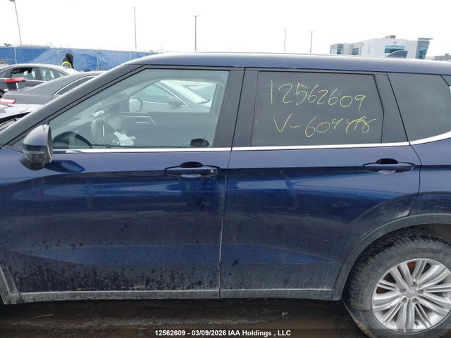 2024 Mitsubishi Outlander Es მანქანა იყიდება აუქციონზე, vin: JA4J4UA86RZ604496, აუქციონის ნომერი: 12562609
