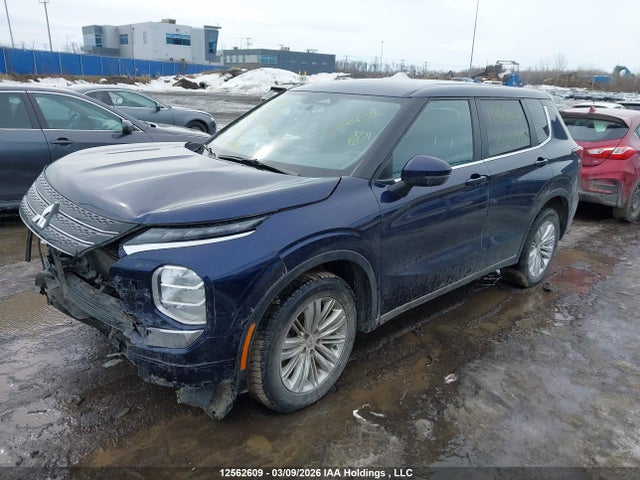 2024 Mitsubishi Outlander Es მანქანა იყიდება აუქციონზე, vin: JA4J4UA86RZ604496, აუქციონის ნომერი: 12562609
