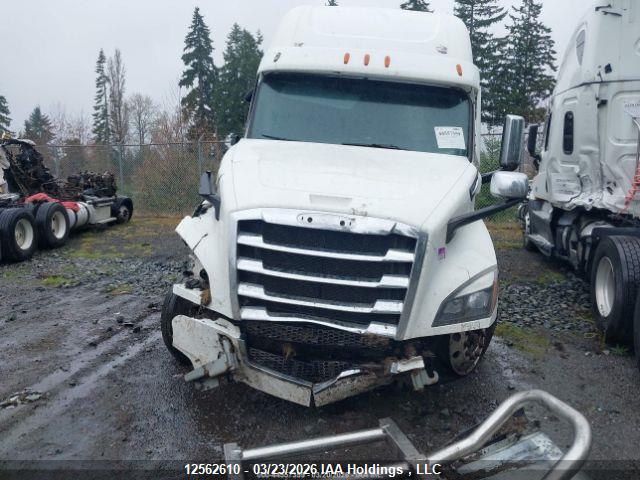 3AKJHHDR3NSMX1163 Freightliner New Cascadia 126