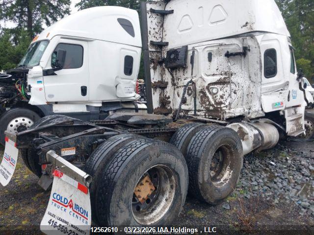 3AKJHHDR3NSMX1163 Freightliner New Cascadia 126