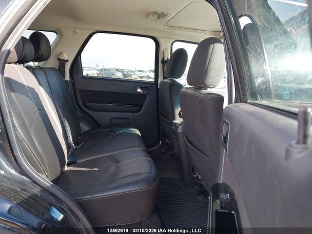 2010 Mazda Tribute S მანქანა იყიდება აუქციონზე, vin: 4F2CY9GG4AKM04406, აუქციონის ნომერი: 12562619