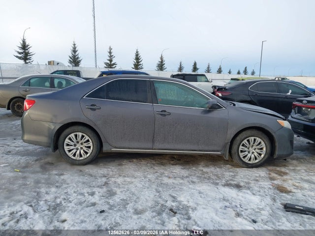 2014 Toyota Camry Le მანქანა იყიდება აუქციონზე, vin: 4T1BF1FK0EU384251, აუქციონის ნომერი: 12562626