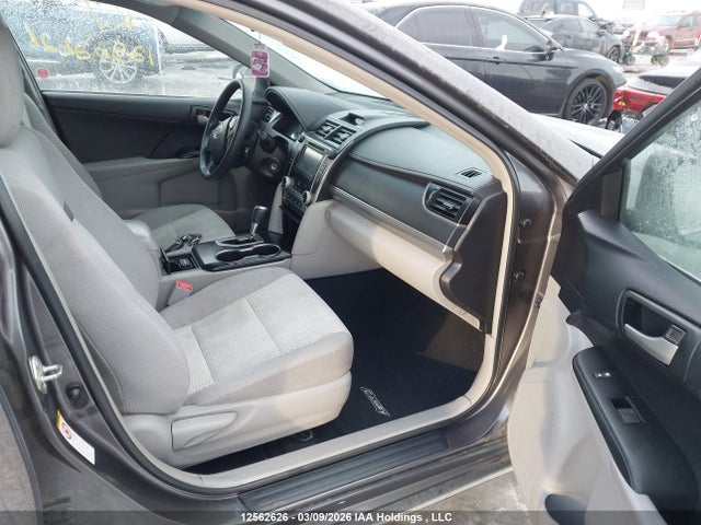 2014 Toyota Camry Le მანქანა იყიდება აუქციონზე, vin: 4T1BF1FK0EU384251, აუქციონის ნომერი: 12562626