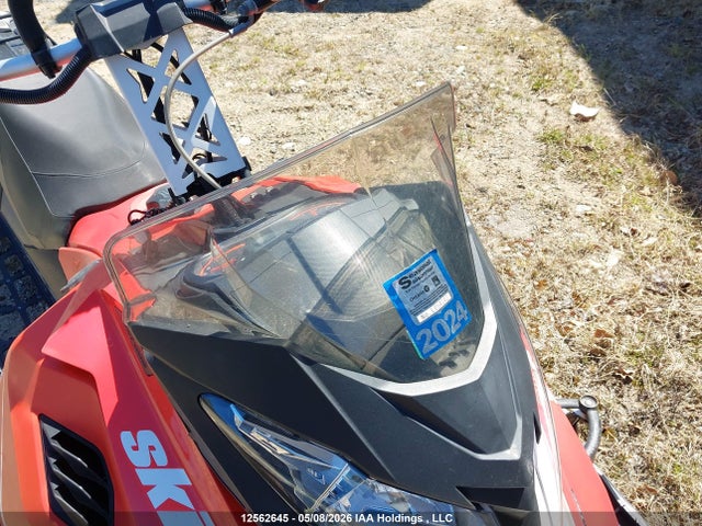 12562645 :رقم المزاد ، 2BPSCDFA0FV000125 vin ، 2015 Skidoo  مزاد بيع