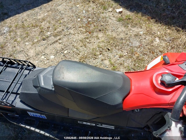 12562645 :رقم المزاد ، 2BPSCDFA0FV000125 vin ، 2015 Skidoo  مزاد بيع