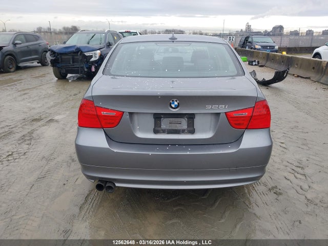 12562648 :رقم المزاد ، WBAPK7G50BNN85412 vin ، 2011 Bmw 328 Xi مزاد بيع
