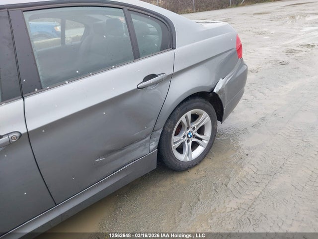 12562648 :رقم المزاد ، WBAPK7G50BNN85412 vin ، 2011 Bmw 328 Xi مزاد بيع