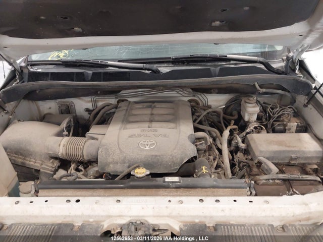 5TFUY5F19HX665120 Toyota Tundra Sr5 Plus 5.7l V8