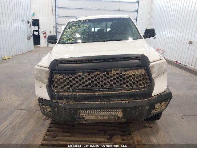 5TFUY5F19HX665120 Toyota Tundra Sr5 Plus 5.7l V8