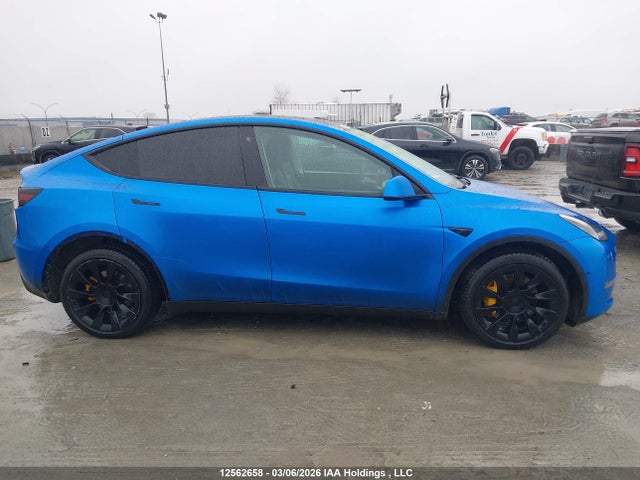 Продажа на аукционе авто 2022 Tesla Model Y, vin: 7SAYGDEE1NF484301, номер лота: 12562658