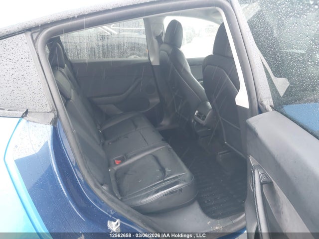 Продажа на аукционе авто 2022 Tesla Model Y, vin: 7SAYGDEE1NF484301, номер лота: 12562658