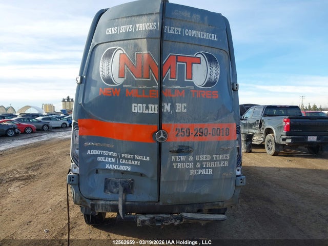 W1W4NBVYXRP736269 Mercedes-Benz Sprinter 2500
