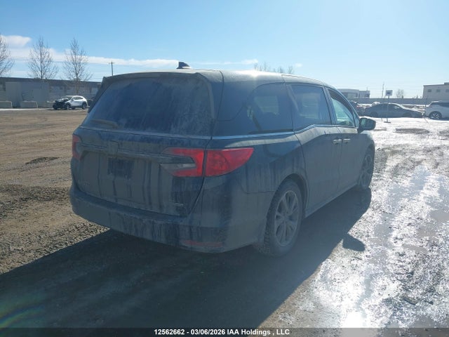 5FNRL6H82NB503131 Honda Odyssey Touring