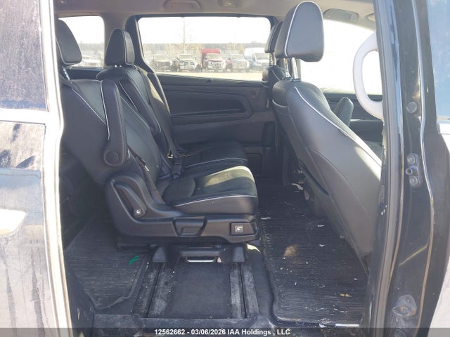 5FNRL6H82NB503131 Honda Odyssey Touring