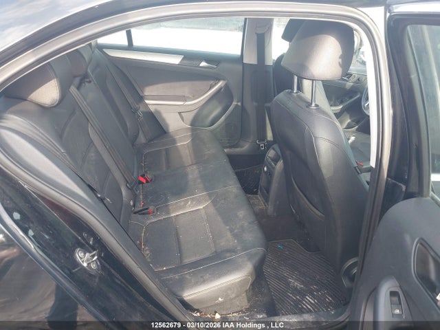 12562679 :رقم المزاد ، 3VWLL7AJ8BM107475 vin ، 2011 Volkswagen Jetta 2.0 Tdi Highline مزاد بيع
