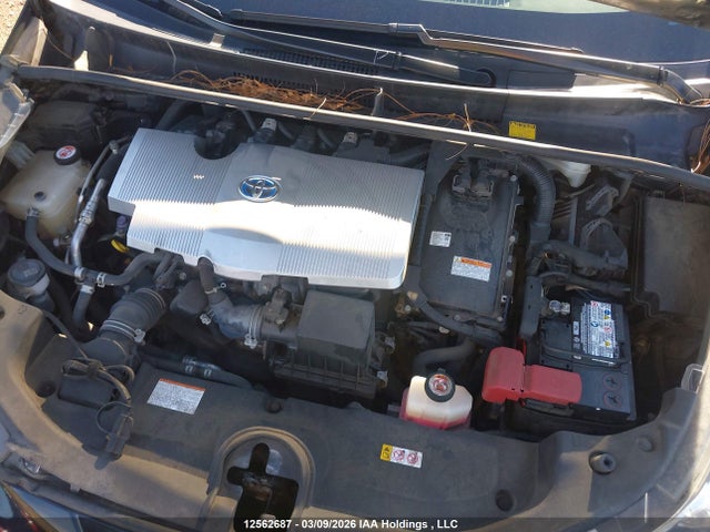 JTDKARFU1H3043163 Toyota Prius Touring