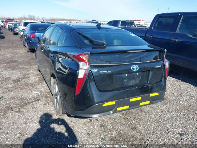 JTDKARFU1H3043163 Toyota Prius Touring