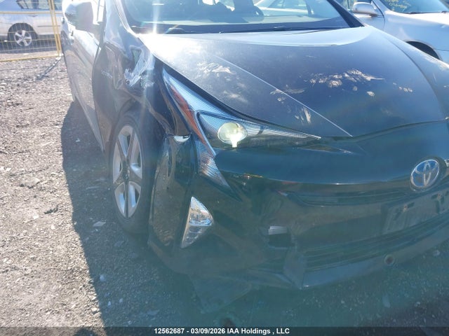 JTDKARFU1H3043163 Toyota Prius Touring