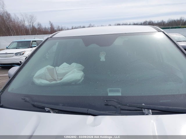 2022 Kia Carnival Lx მანქანა იყიდება აუქციონზე, vin: KNDNB5H30N6109719, აუქციონის ნომერი: 12562692