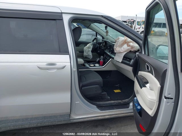2022 Kia Carnival Lx მანქანა იყიდება აუქციონზე, vin: KNDNB5H30N6109719, აუქციონის ნომერი: 12562692