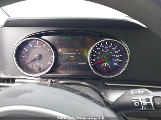 2022 Kia Carnival Lx მანქანა იყიდება აუქციონზე, vin: KNDNB5H30N6109719, აუქციონის ნომერი: 12562692