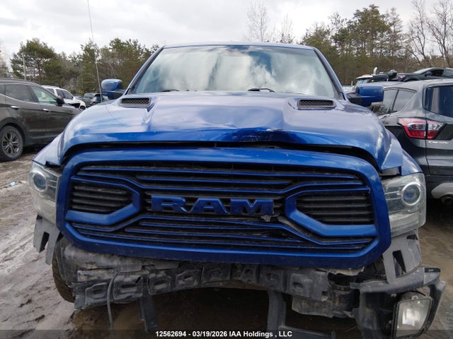 12562694 :رقم المزاد ، 1C6RR7MT0JS128505 vin ، 2018 Ram 1500 Sport مزاد بيع