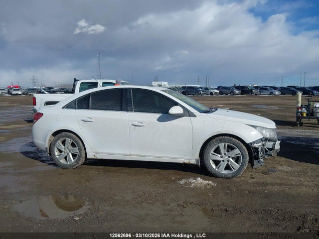 1G1P75SZ3F7212242 Chevrolet Cruze