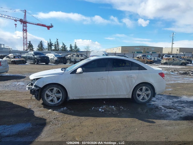 1G1P75SZ3F7212242 Chevrolet Cruze