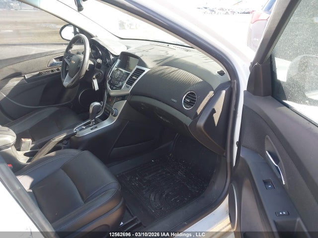 1G1P75SZ3F7212242 Chevrolet Cruze