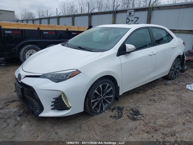 2T1BURHE4KC160229 Toyota COROLLA SE
