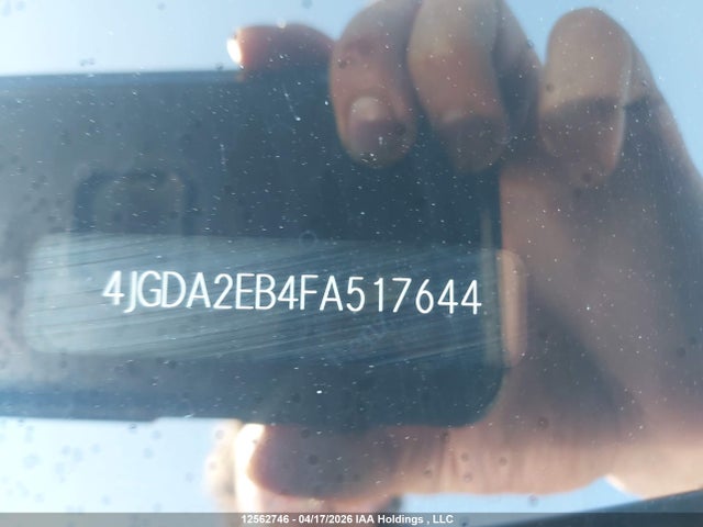 12562746 :رقم المزاد ، 4JGDA2EB4FA517644 vin ، 2015 Mercedes-benz Ml 350 Bluetec مزاد بيع