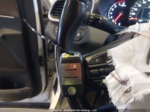 KIA SORENTO EX 2016 5XYPHDA59GG185856 Image 11