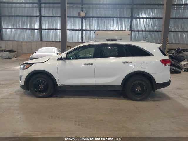 KIA SORENTO EX 2016 5XYPHDA59GG185856 Image 14