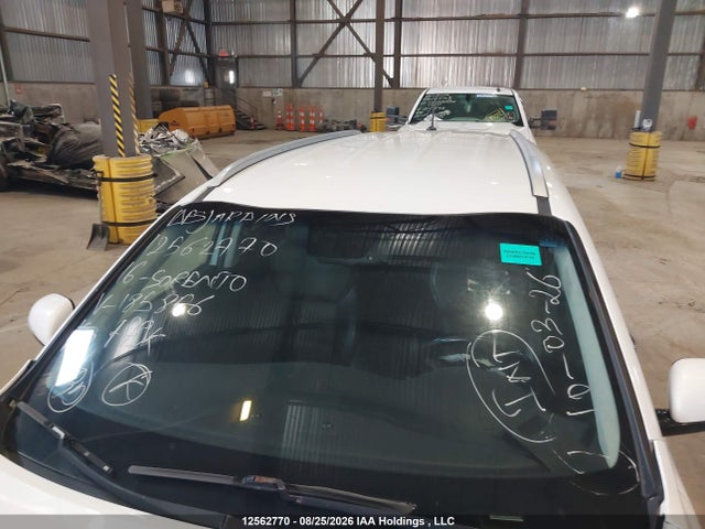 KIA SORENTO EX 2016 5XYPHDA59GG185856 Image 21