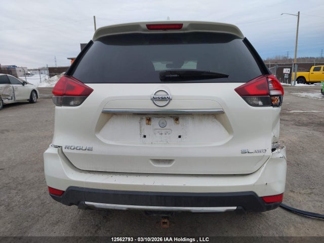 Продаж на аукціоні авто 2017 Nissan Rogue S/sl Platinum/sv, vin: 5N1AT2MV9HC837817, номер лоту: 12562793