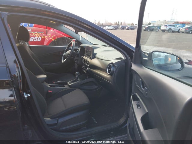 12562804 :رقم المزاد ، KM8K12AB4NU882528 vin ، 2022 Hyundai Kona Se مزاد بيع
